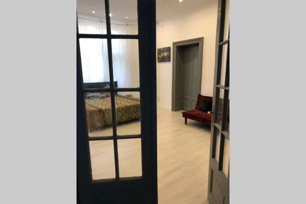 Outstanding 3Br Ultracentral Cityview Balcony Aaa Apartment Bucharest