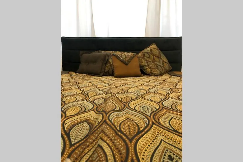 Outstanding 3Br Ultracentral Cityview Balcony Aaa Apartment Bucharest Romania