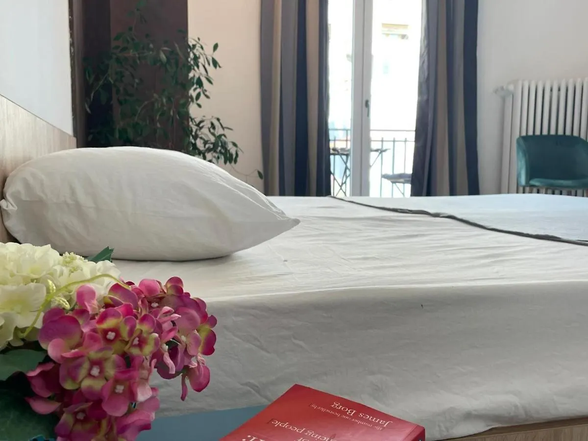 Outstanding 3Br Ultracentral Cityview Balcony Aaa Apartment Bucharest Romania