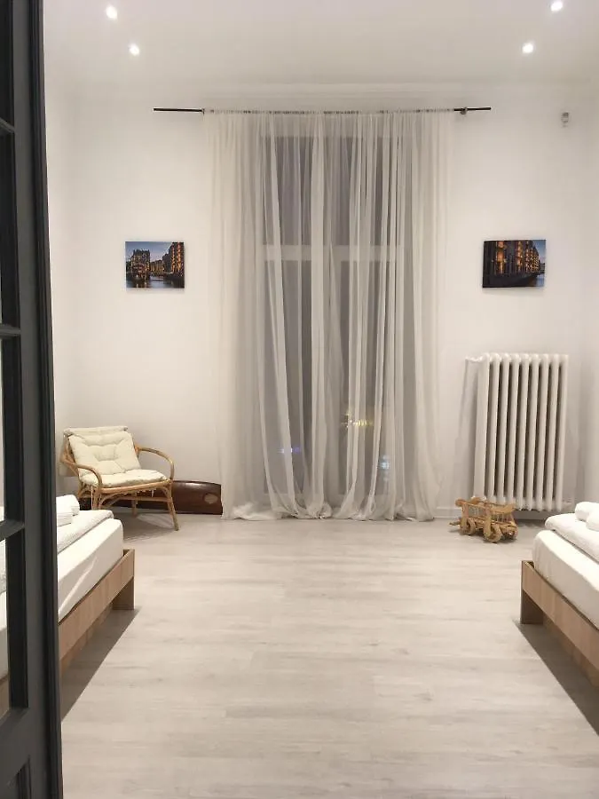Outstanding 3Br Ultracentral Cityview Balcony Aaa Apartment Bucharest